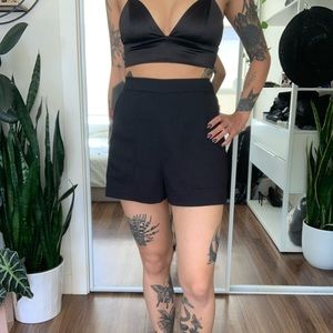 Wilfred High Waist Shorts from Aritzia